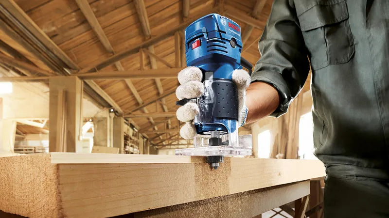 Bosch PRO GKF 550 Professional Palm Router