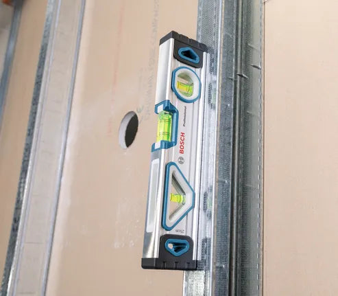 Bosch Professional Magnetic Level 25 cm | Aluminium Box Level | 1 600 A01 6BN