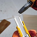Stanley STHT10276-812 18mm snap-off utility knife with Quick Point blade for construction packaging and workshop cutting