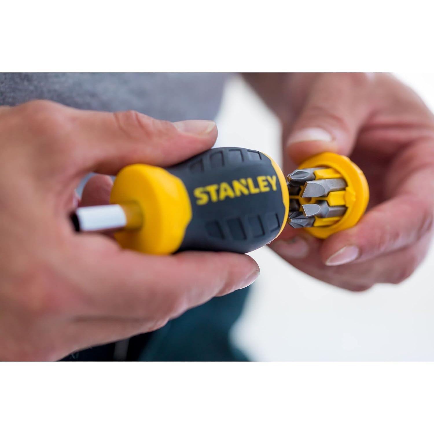 Stanley 0-66-357 multibit stubby screwdriver with Chrome Vanadium steel bits for electrical, automotive repair and tight-space maintenance